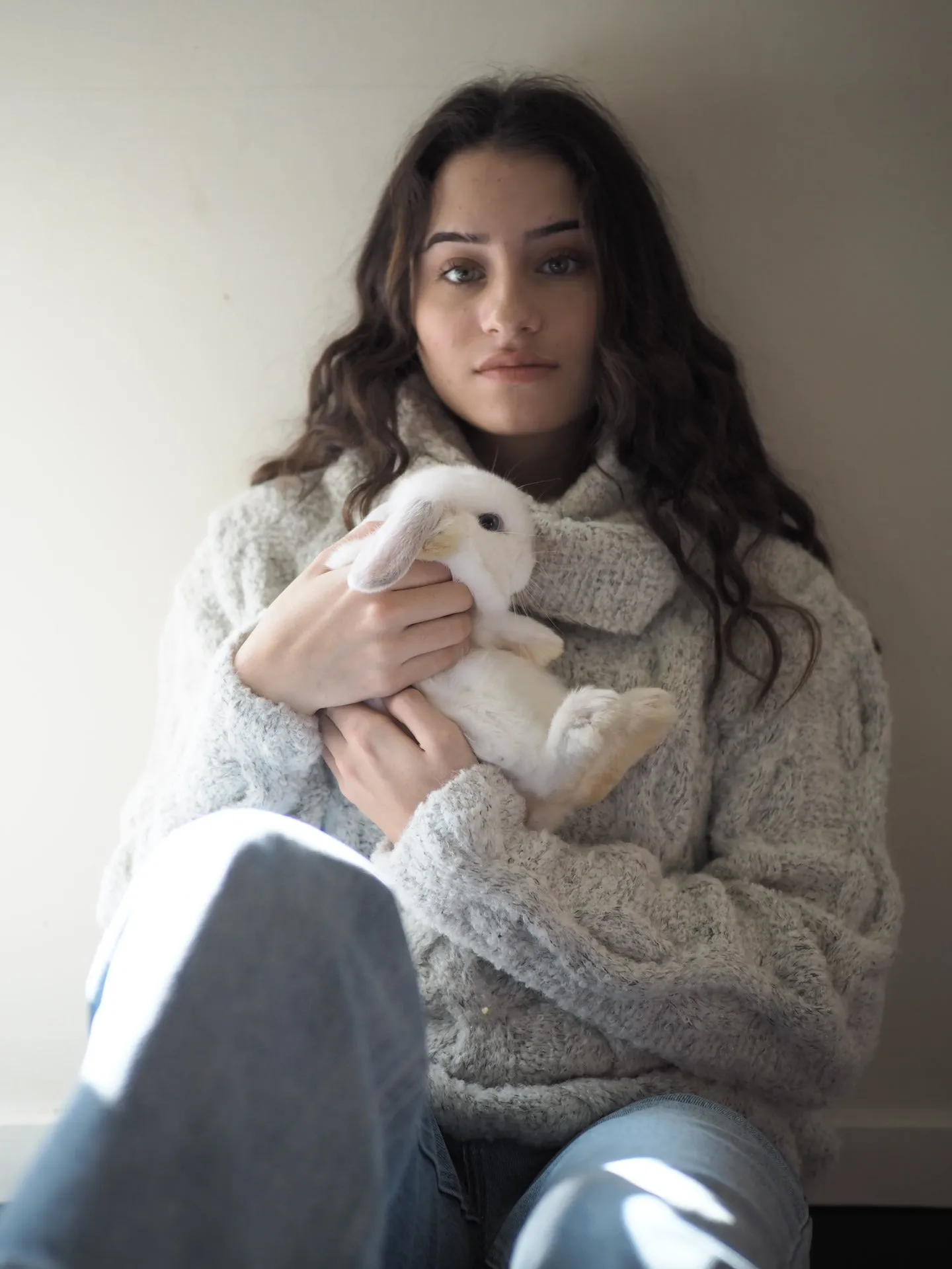 Cable knit funnel neck sweater - tortoishell