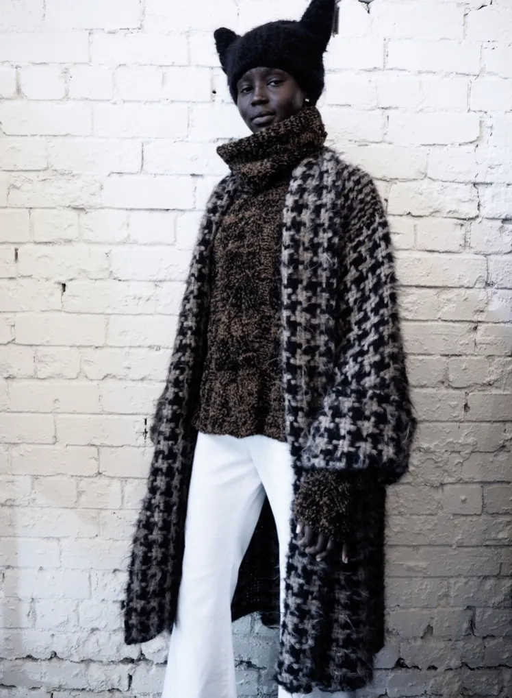 Cable knit funnel neck sweater - tortoishell