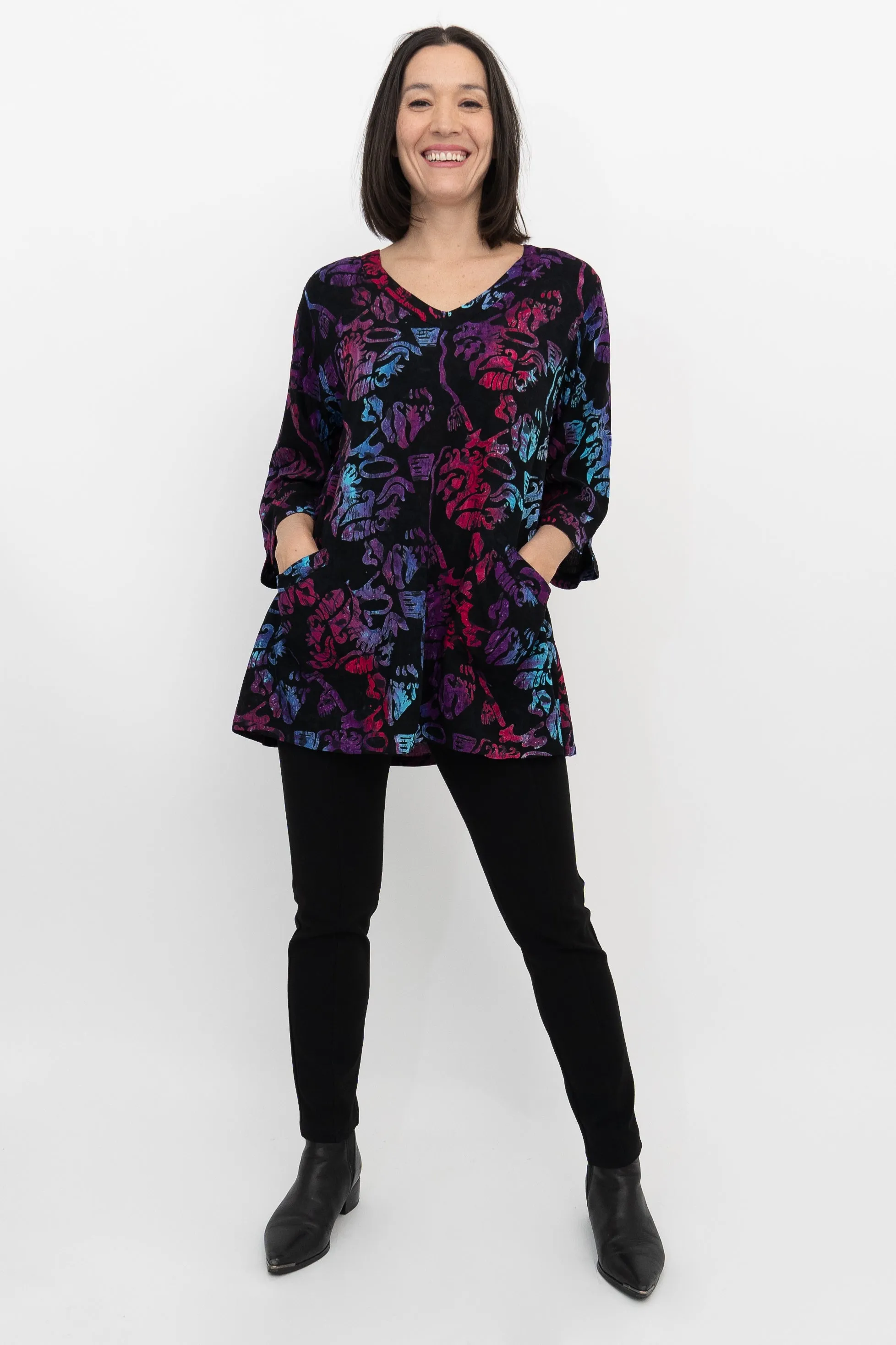 Evelyn Top, Gem