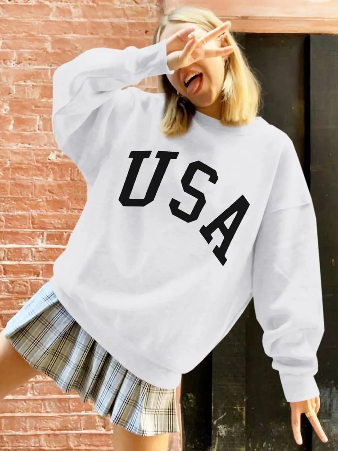 Langwyqu Women's Oversized Sweatshirt Los Angeles California Crewneck Long Sleeve Casual Loose Pullover Tops