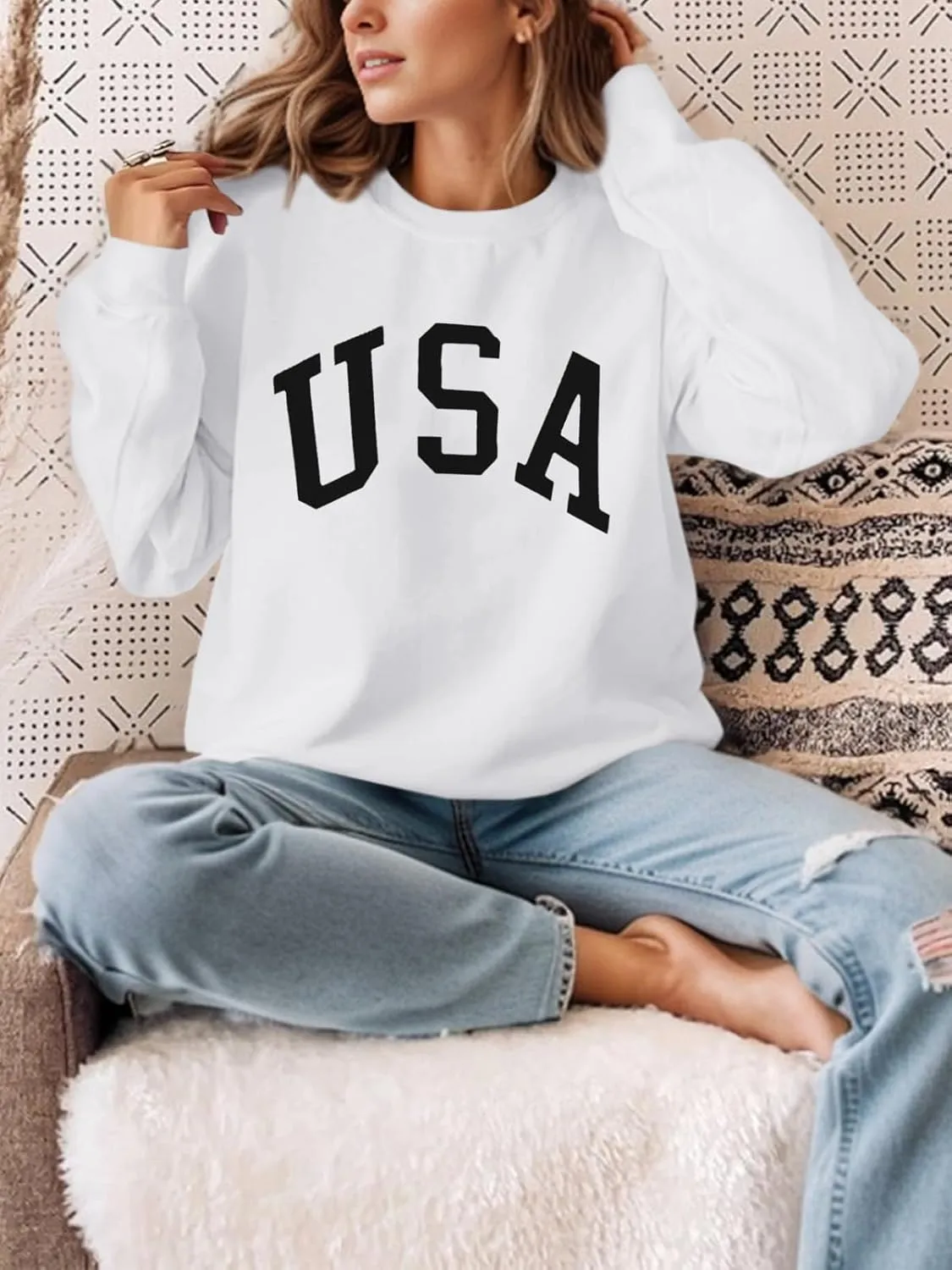 Langwyqu Women's Oversized Sweatshirt Los Angeles California Crewneck Long Sleeve Casual Loose Pullover Tops
