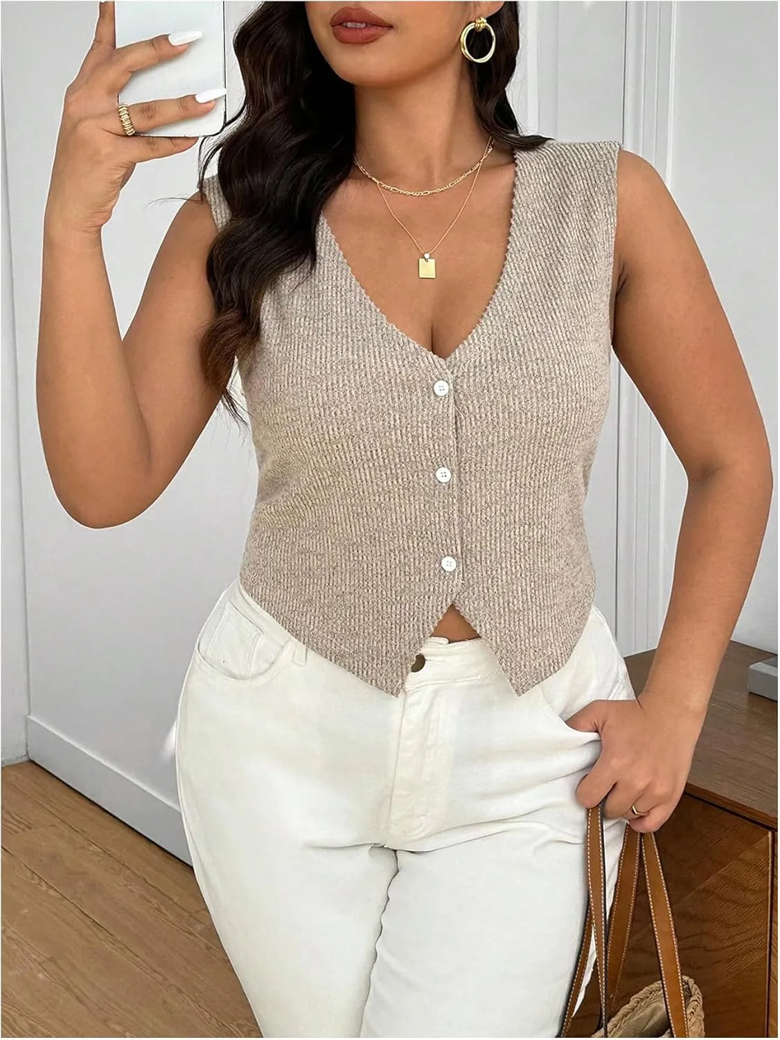 OYOANGLE Women's Plus Size Button Front Rib Knit Vest Tank Top Slit Hem Sleeveless Dressy Tops