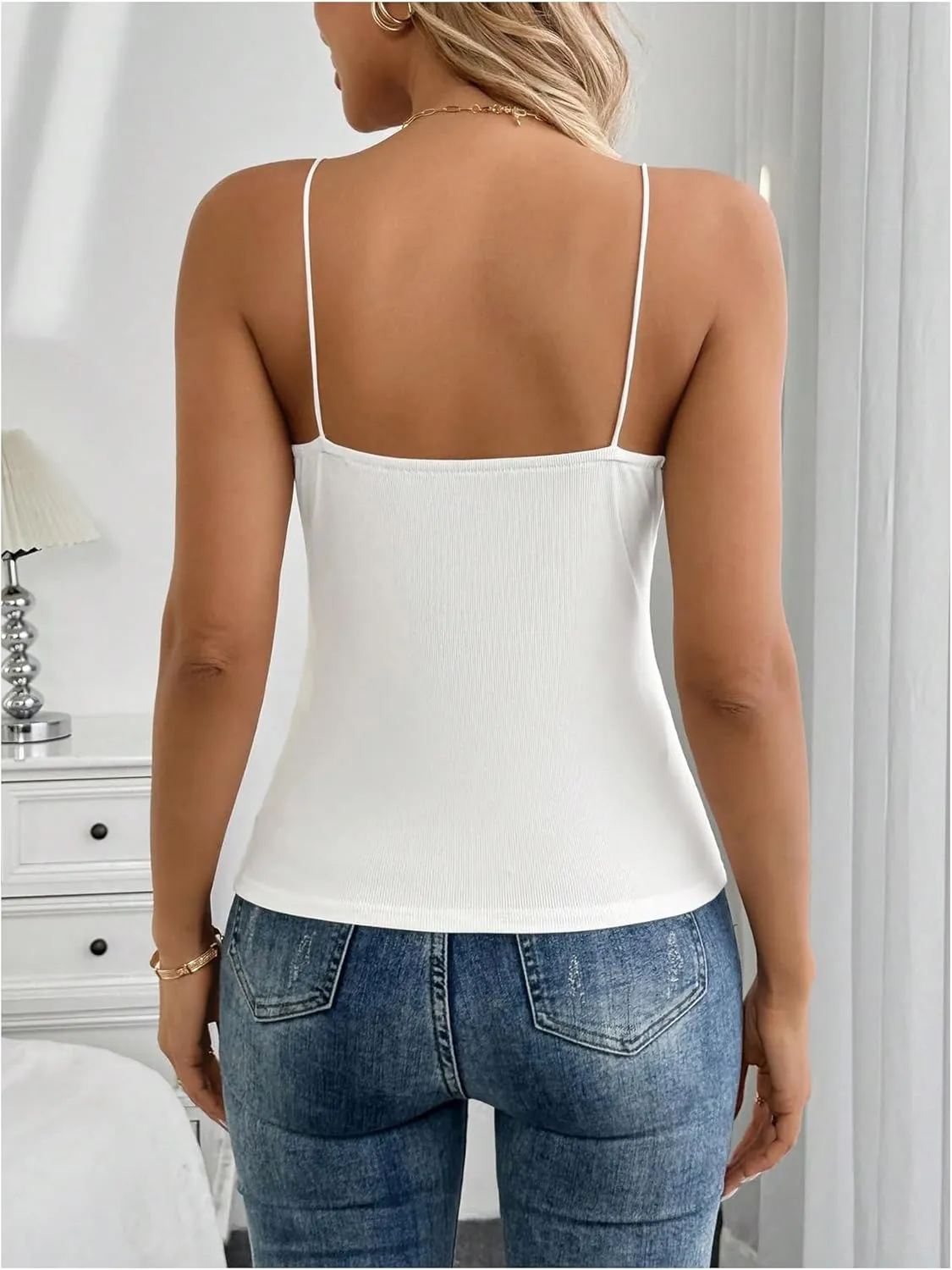SOLY HUX Women's Lace Trim Cami Top V Neck Spaghetti Strap Button Front Slim Fitted Going Out Tops