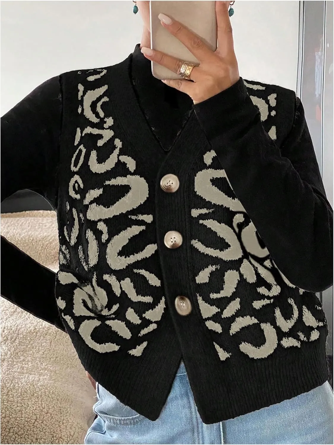 Women's Y2k Leopard Print Sweater Vest Cheetah Sleeveless Button Down V Neck Casual Knit Tank Tops
