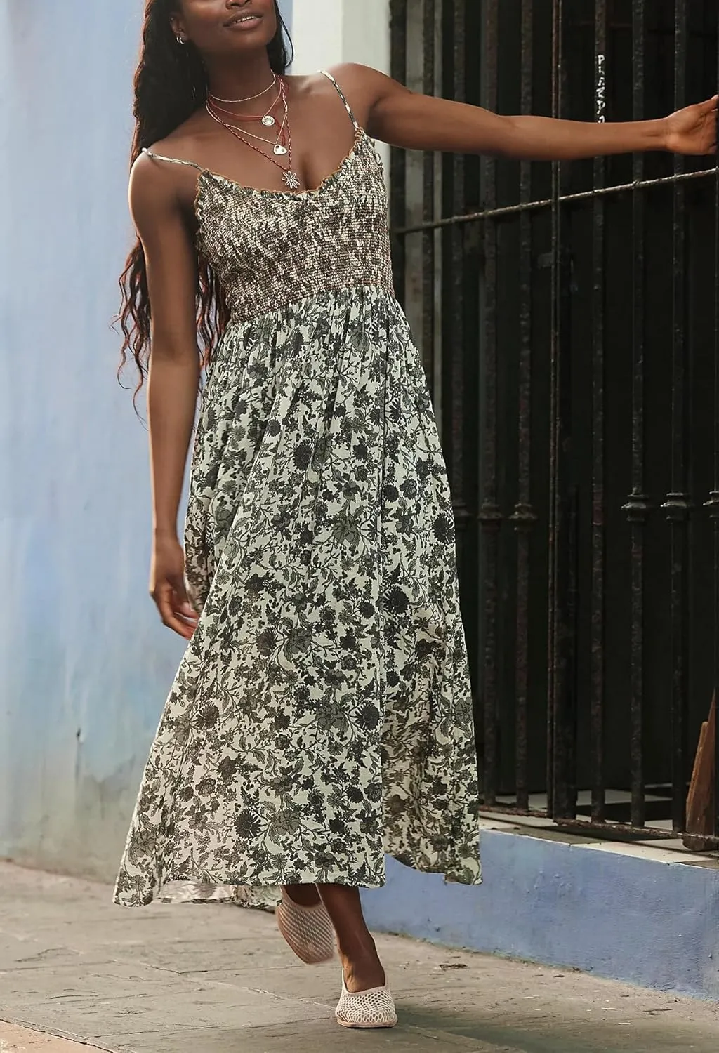 Womens Y2k Spaghetti Strap Dress Boho Floral Smocked Backless Maxi Dress Casual Summer Vacation Long Flowy Sundress